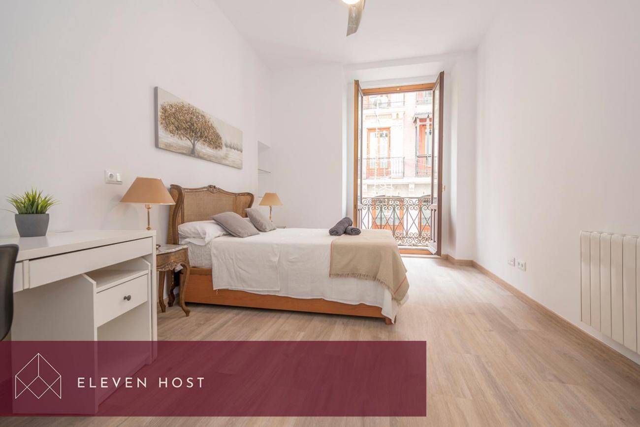 Exclusive Balcony Plaza Mayor Lägenhet Madrid Exteriör bild
